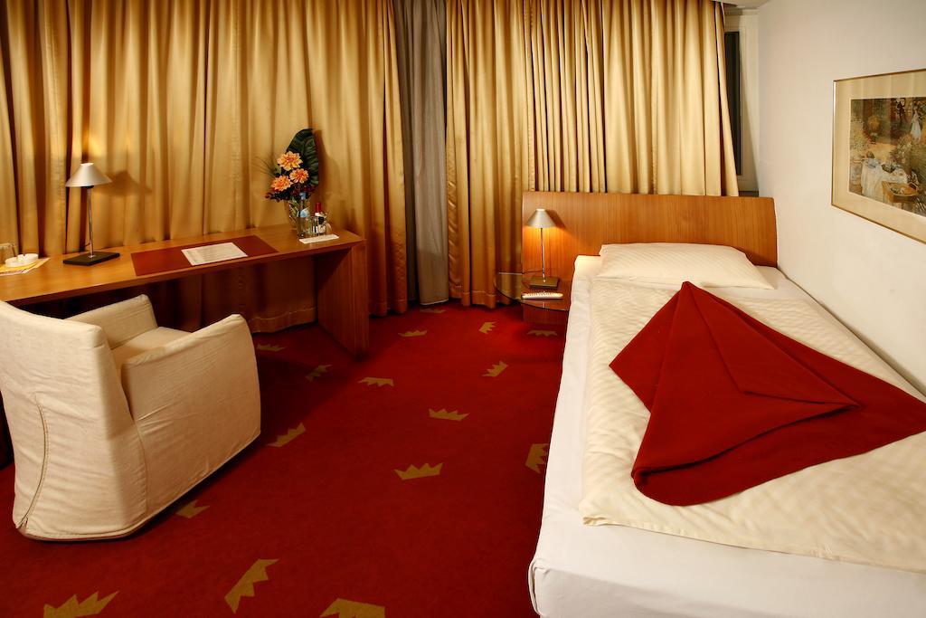 Prinzregent By Centro Basic Hotel - Berlin — Photos 2